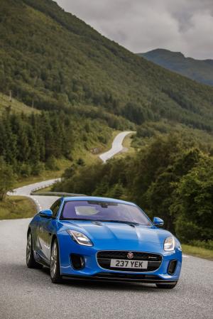 Jaguar F-Type R-Dynamic 2.0 Coupe 2017 года